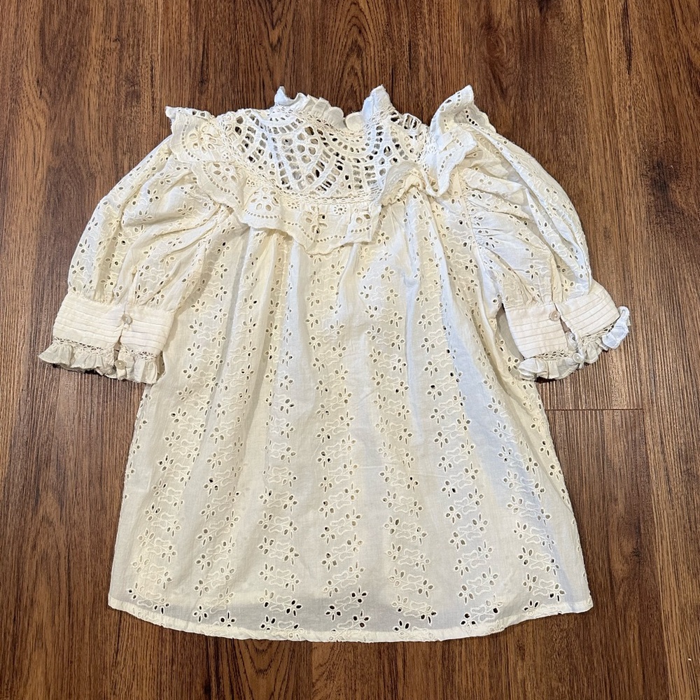 House of Harlow 1960 Eyelet white top size small